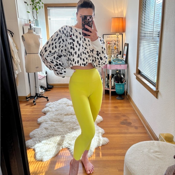 Lululemon high waist leggings 💛 - Picture 1 of 16
